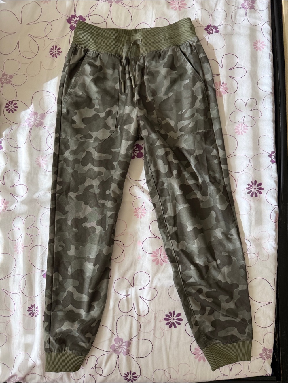 wonder nation Olive Green Camo Jogger Pants